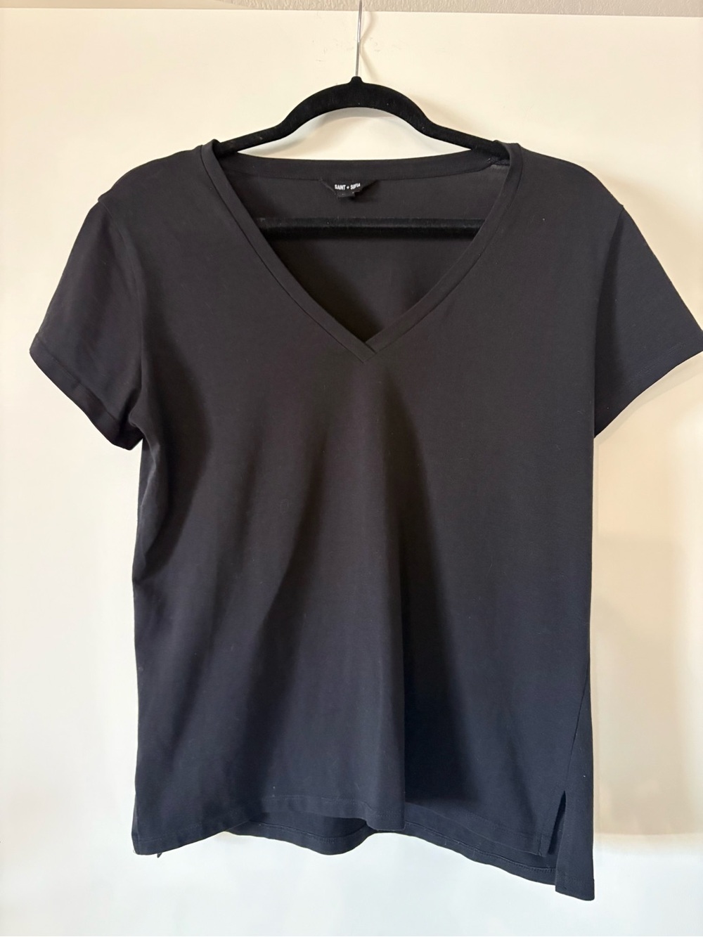 Women's Black V-Neck Short Sleeve Tee